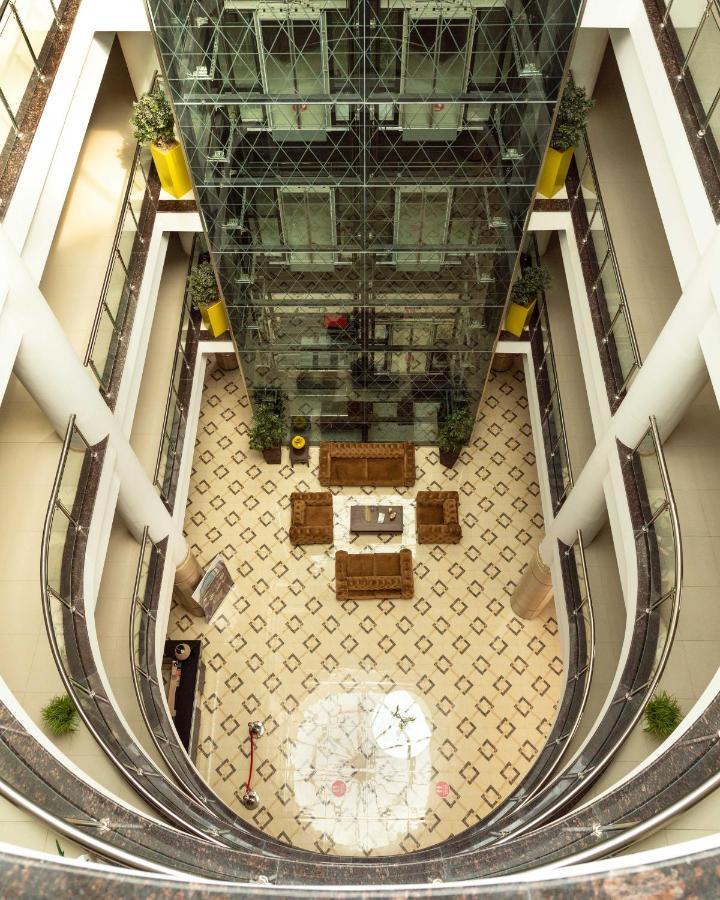 West Shine Hotel บากู ภายนอก รูปภาพ